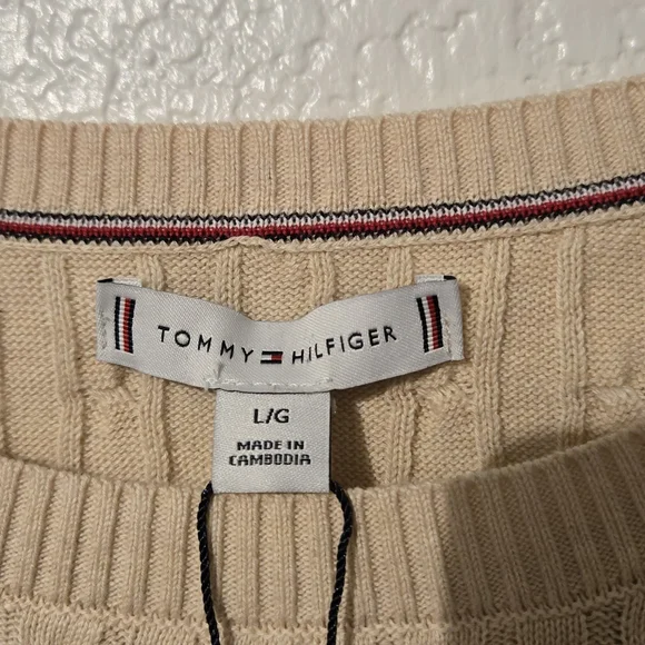 Tommy Hilfiger Beige Cable Knit Sweater - Picture 8 of 10